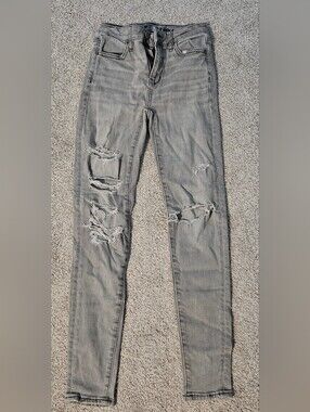 American Eagle Juniors Size 00 Distressed Jeans